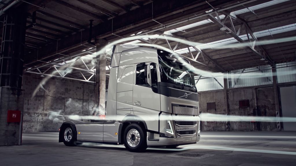 Wind Deflector Truk: Fungsi, Spesifikasi Teknis, dan Tips Pemasangan yang Tepat